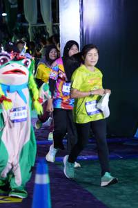 BIB: 4889, 320
                            <button type="button" onclick="openModal(26224481)" class="btn btn-primary btn-sm float-right btn-popup" data-toggle="modal" data-target=".modal-high-quality">
                        <i class="fas fa-shopping-cart"></i> Add to Cart
                    </button>
                                            <button type="button" onclick="isThisMe(26224481, true)" class="btn btn-success btn-sm float-right btn-popup btn-isme hidden" data-toggle="tooltip" data-placement="bottom" title="นี่คือรูปของคุณใช่ไหม คลิกที่นี่เพื่อเอาเข้าอัลบั้ม">
                        <i class="fas fa-plus"></i> Add to album
                    </button>
                    <button type="button" onclick="isThisMe(26224481, false)" class="btn btn-warning btn-sm float-right btn-popup btn-isnotme hidden">
                        <i class="fas fa-ban"></i> Remove from album
                    </button>